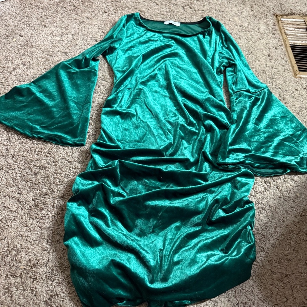 Emerald Green Bell Sleeve Dress
